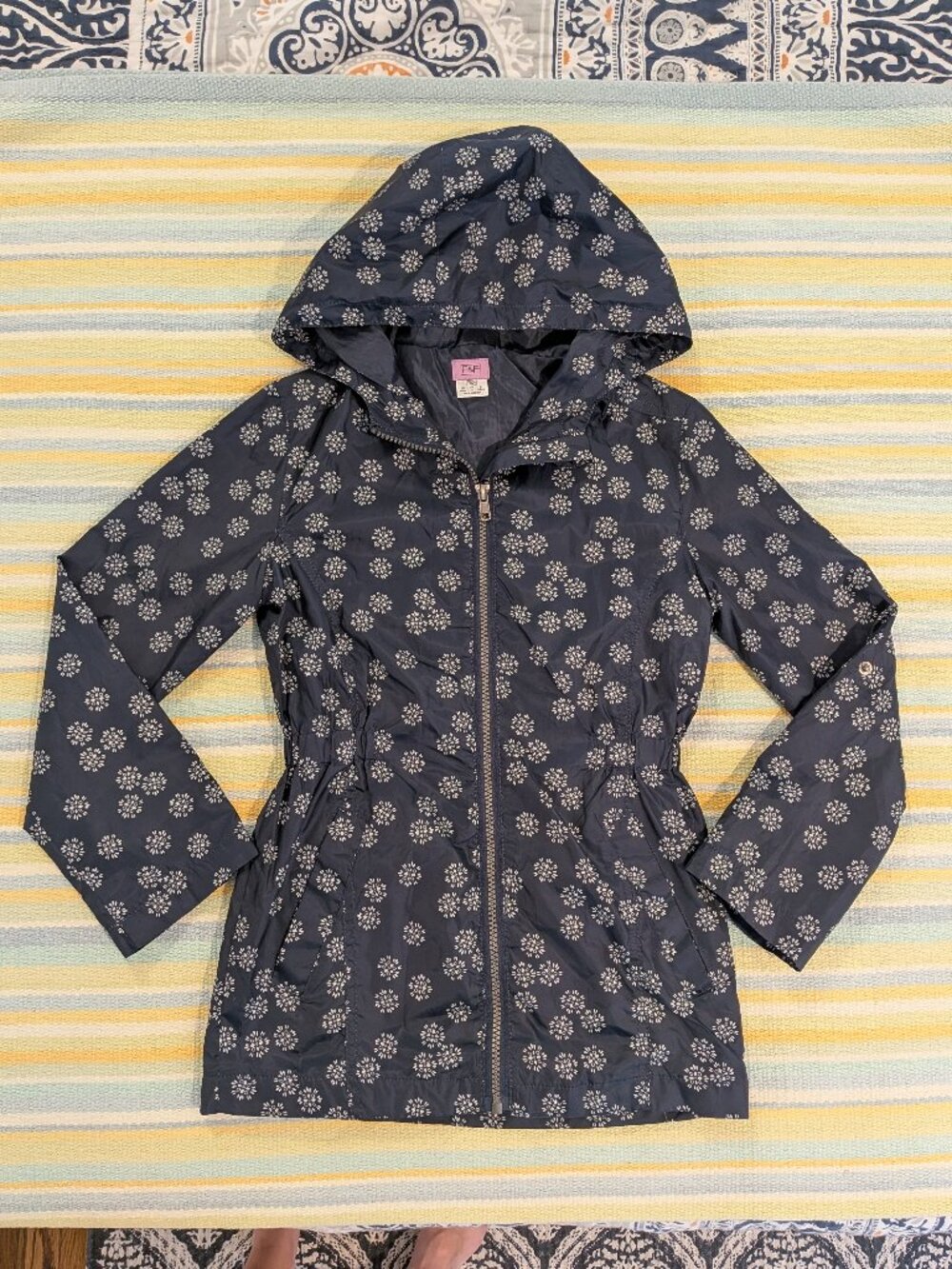 Girl's Light-weight F&F Navy print Jacket size 8